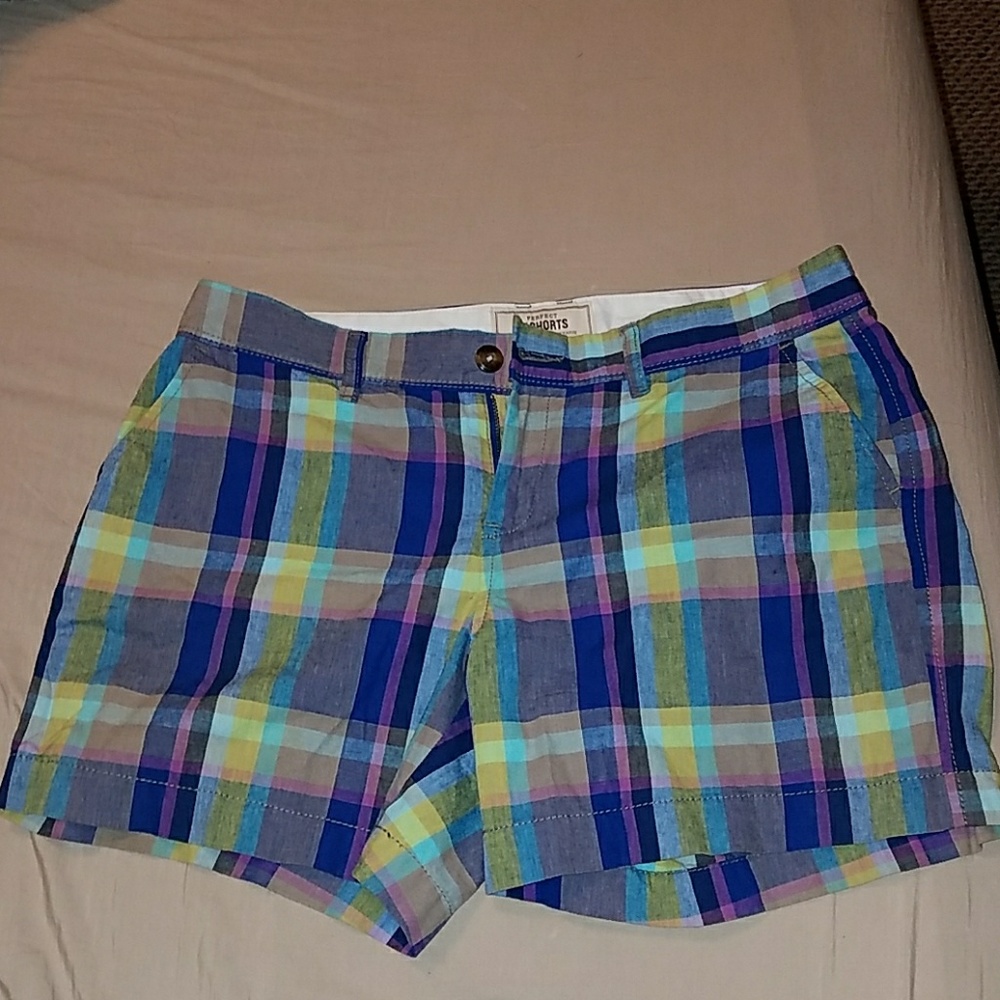 Old Navy plaid shorts